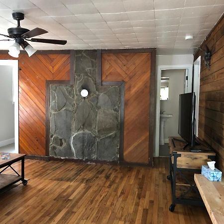 Updated + Clean Motel Room At The Base Of Mt Hood! Mount Hood Village Екстериор снимка
