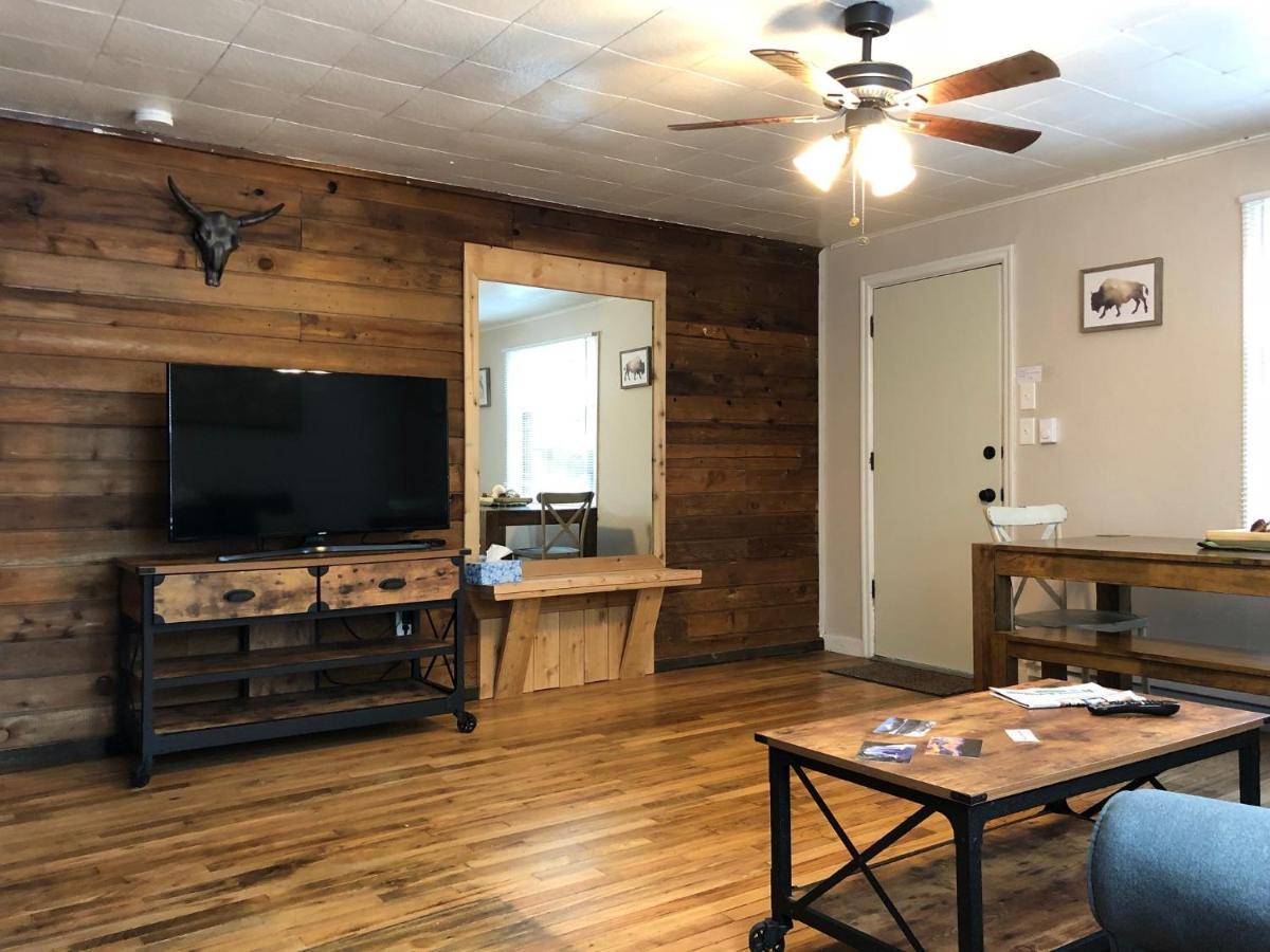 Updated + Clean Motel Room At The Base Of Mt Hood! Mount Hood Village Екстериор снимка